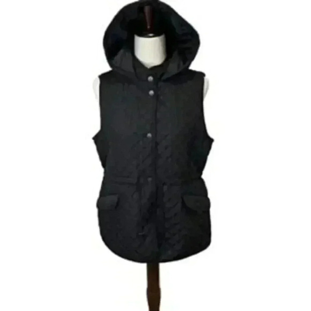 GH Bass‎ Woman’s Hooded Quilted Snap Front Vest Size Medium